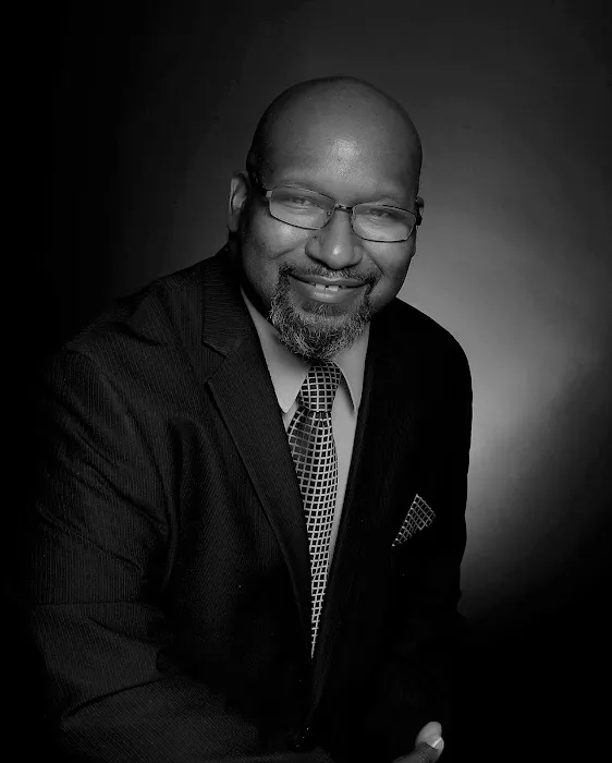 Law Offices of Attorney Arnold J. Lizana III 3