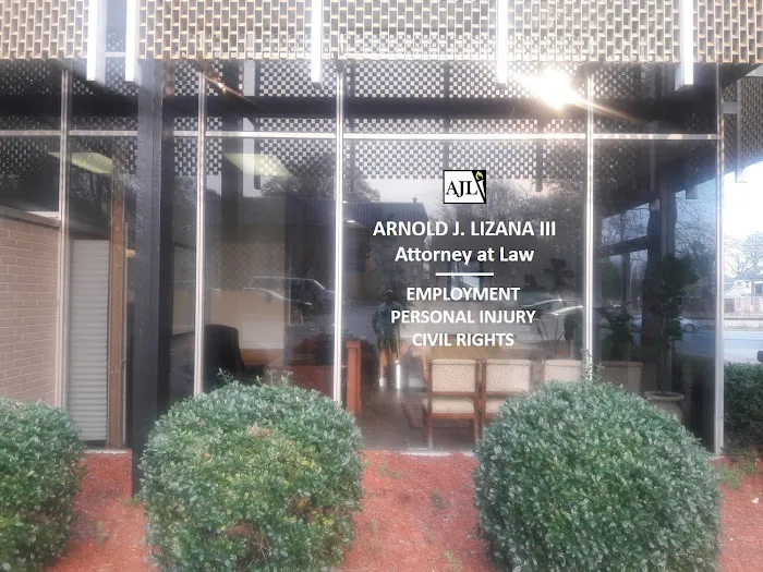 Law Offices of Attorney Arnold J. Lizana III 4