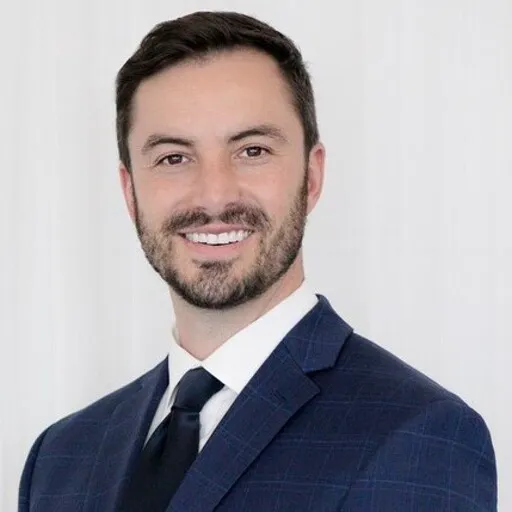 Robert Hindin & Associates, APLC 2