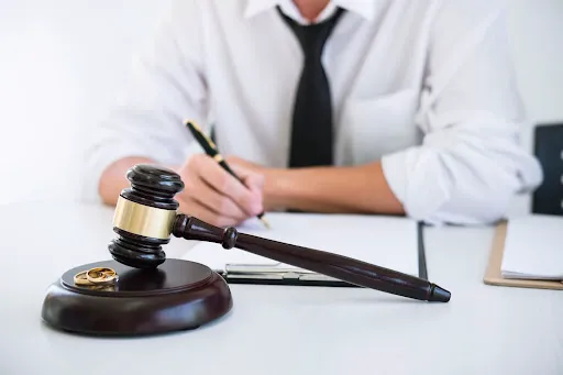 Law Office of Casais & Prias 7