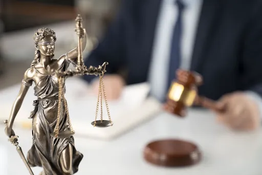 Law Office of Casais & Prias 2