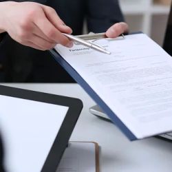 Kenneth, Esq ico