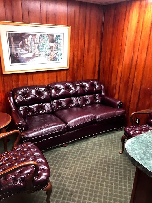 Holland & Holland Law Offices 1