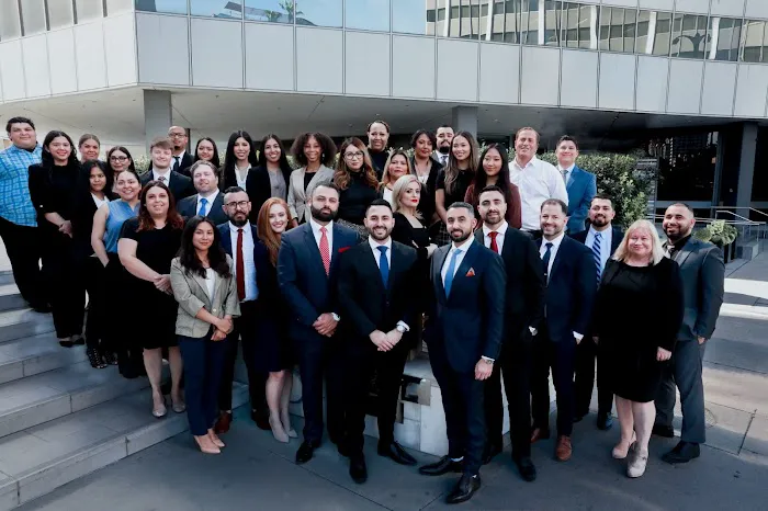 Selman Leichenger Edson Hsu Newman & Moore LLP 4
