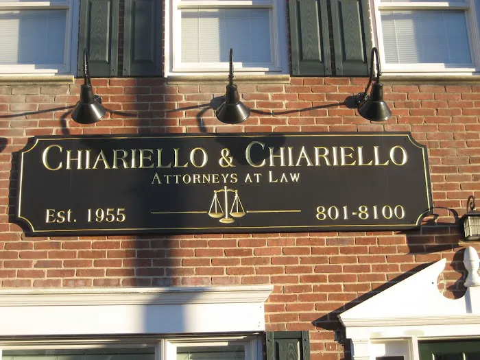 Chiariello & Chiariello 8