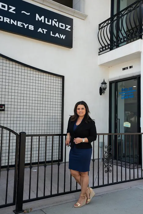 Law Office Of Munoz & Munoz 9