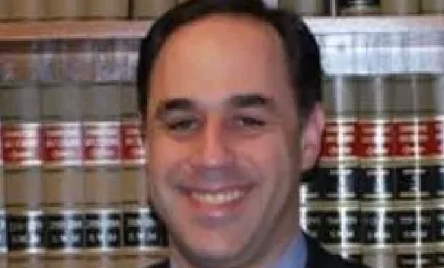 Evict a Tenant Now- Landlord Tenant Lawyers, Commercial Litigation Attorneys in NYC