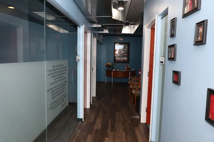 Hunter & Everage Personal Injury & Disability Attorneys 5