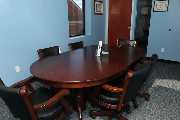 Hunter & Everage Personal Injury & Disability Attorneys 6