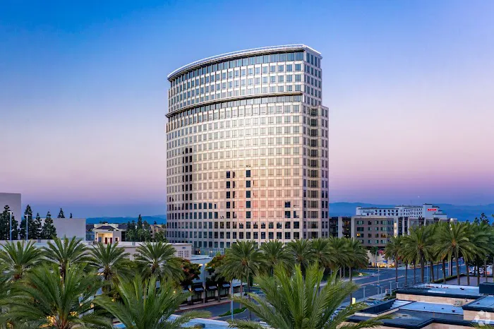 Ershaghi Immigration Law Center 1