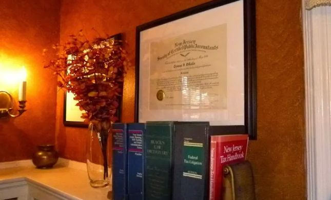 Thomas F. DiLullo & Associates