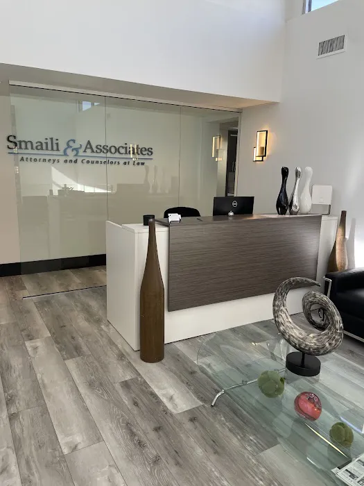 Smaili & Associates 0