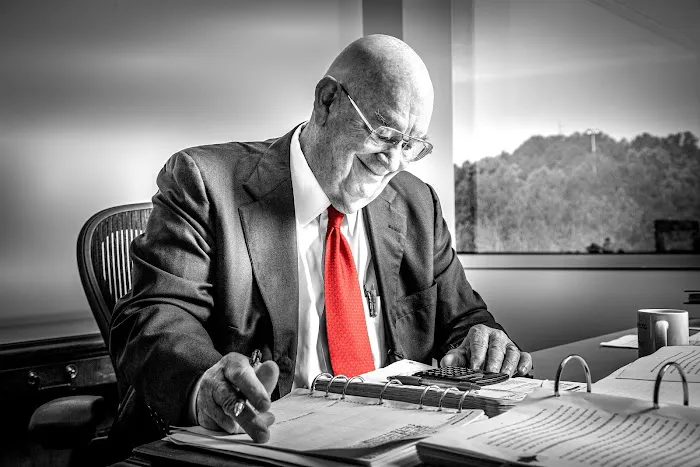 Bill Gray & Associates 0