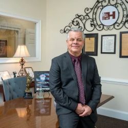 Derek Hays Injury Law ico