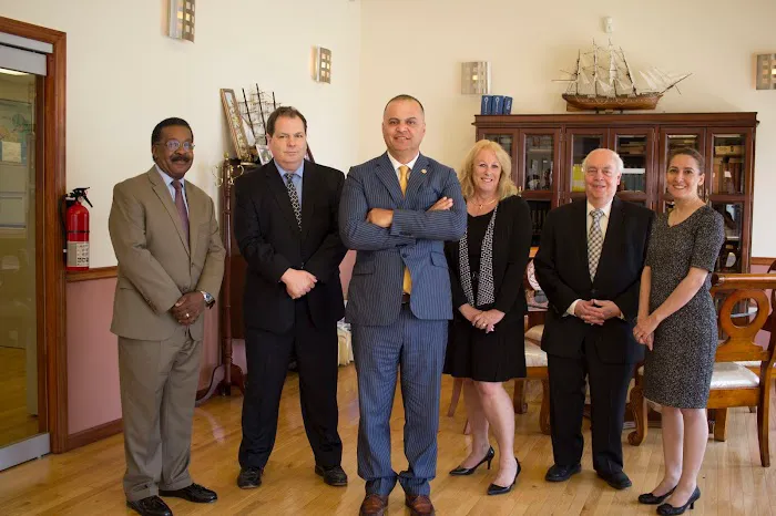 CourtLaw Injury Lawyers 2