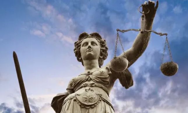 DE PIERRO RADDING LAWYER