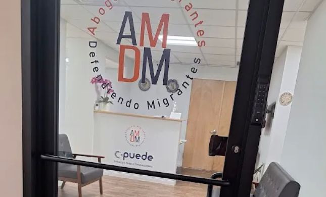 Abogados Migrantes Defendiendo Migrantes