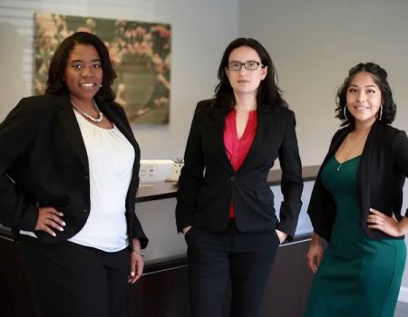 Abogada Giovanna Andrea Holden - Holden Law Firm - Gainesville