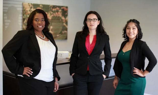 Abogada Giovanna Andrea Holden - Holden Law Firm - Gainesville
