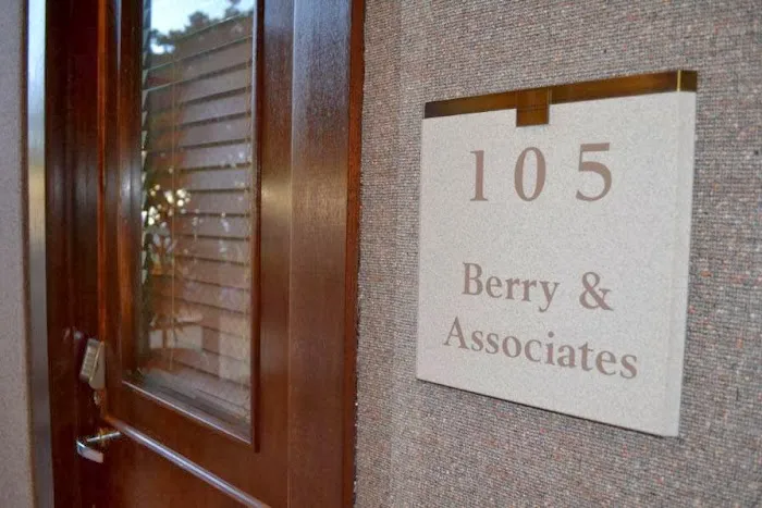 Berry & Associates 0