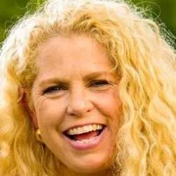 Theresa Hogan, Attorney at HoganLaw ico
