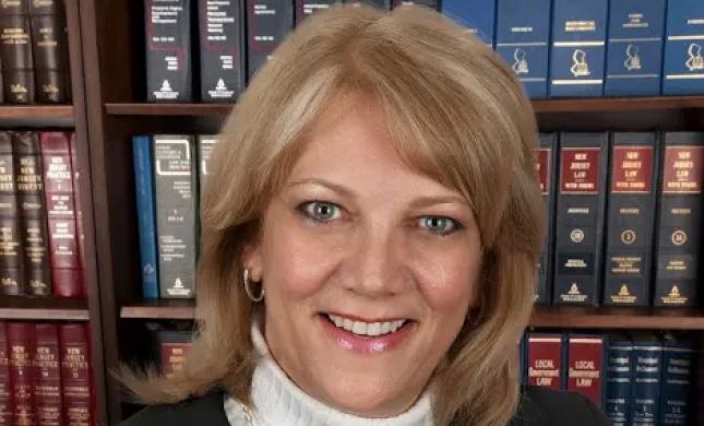 The Law Offices of Maureen Vella