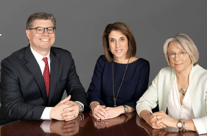 Ulrichsen Rosen & Freed LLC 7