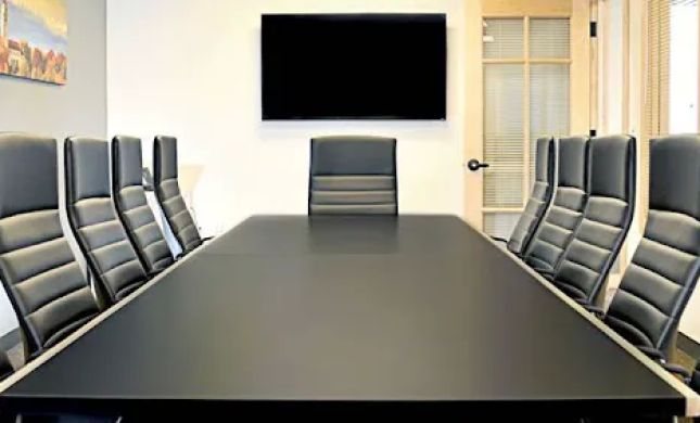 Declercq Law Firm PLLC