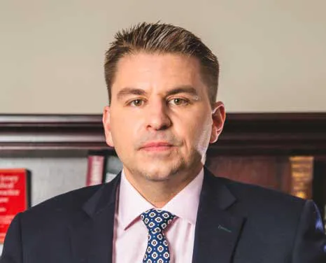 Lomurro Munson LLC 3