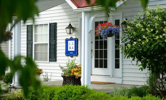 Laura Solomon & Associates