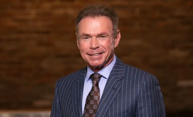 A Charles Peruto Jr