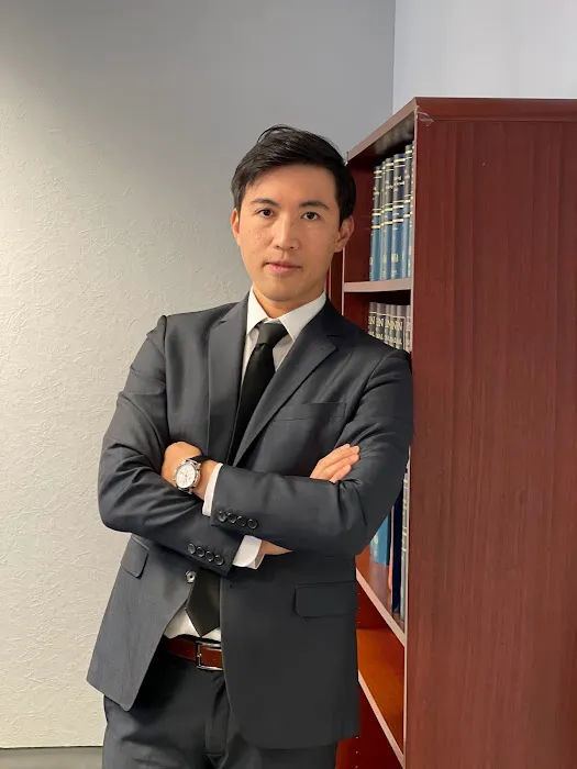 The Law Office of Huy Nguyen, Luat Su Huy Nguyen 2
