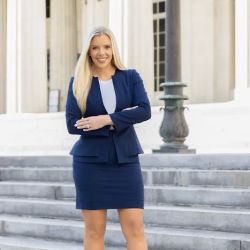 Amanda Demanda Injury Lawyers ico