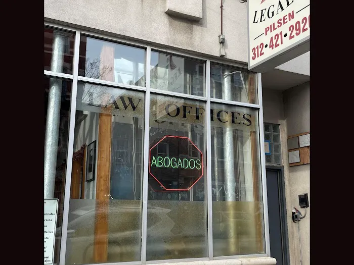 Servicios Legales Abogados Chicago 8