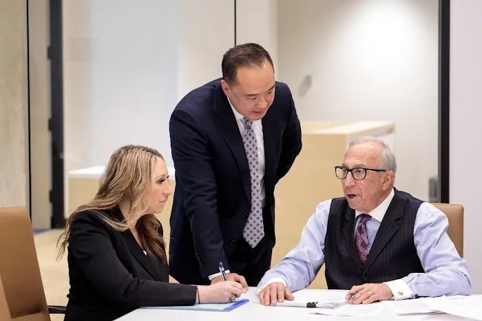 Kevin T. Yen of Strom Yen Injury Attorneys 9