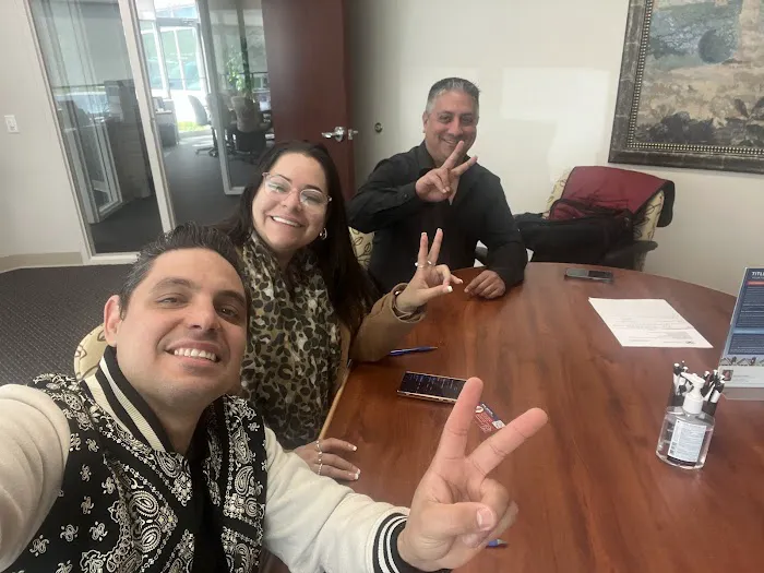 Salvador Lopez - Lawyer 1