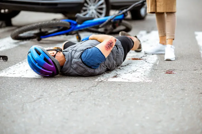 Tus Abogados de Accidentes Auto y Trabajo en Joliet 7