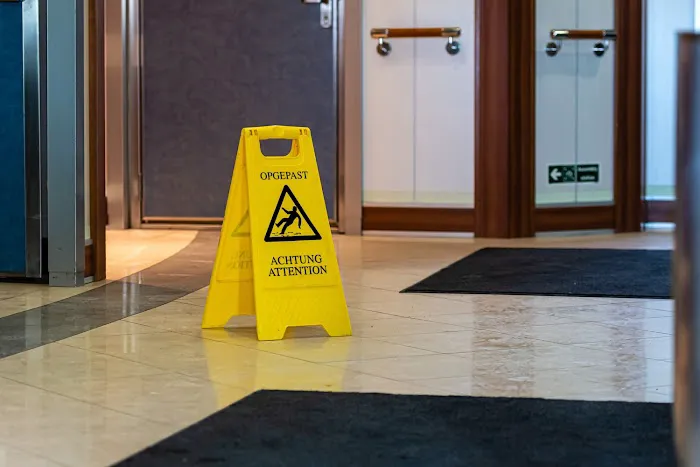 Cary J. Wintroub & Associates - Tus Abogados de Accidentes 5