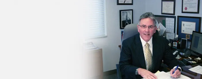 Neuner & Ventura LLP 3