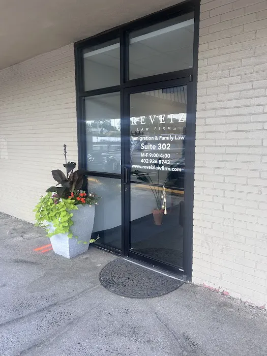 Reveiz Law Firm LLC 5