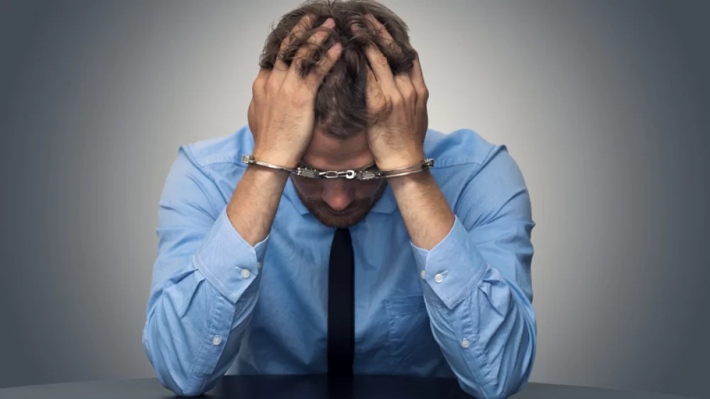 How Criminal Law Addresses White-Collar Crime: Legal Insights and Case Studies