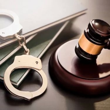 Effective Criminal Defense for Individuals with Prior Convictions: Strategies and Support