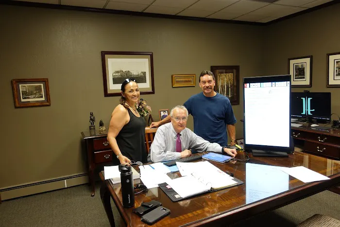 The Law Office of Hollis L. Logue, III 9