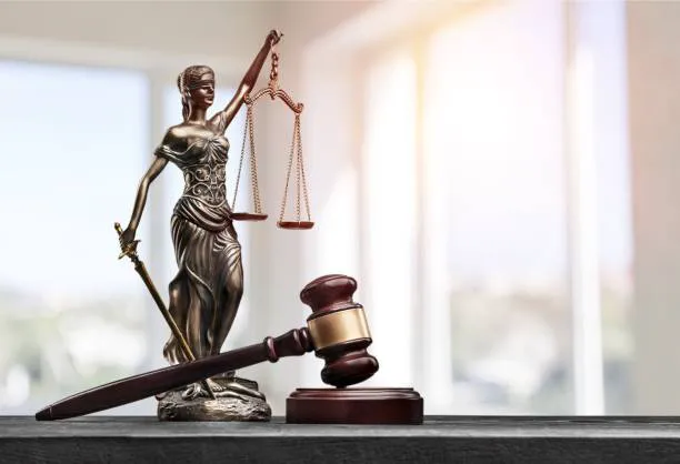 Erik Reynolds Attorney At Law 2
