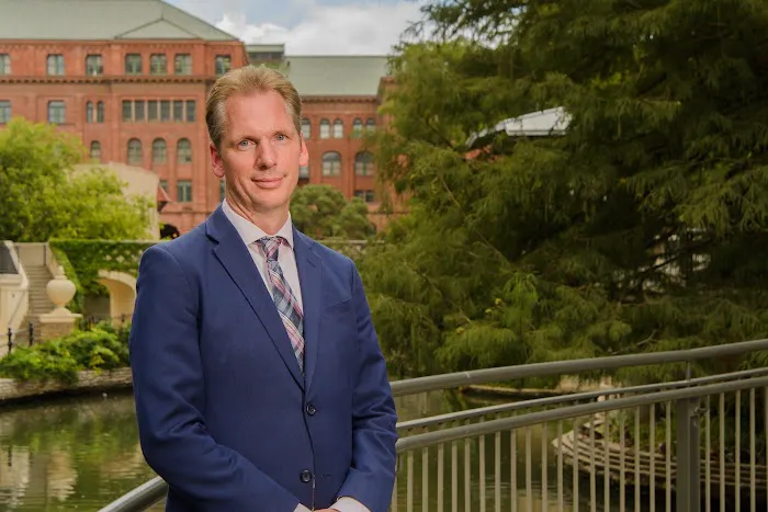 Sean Henricksen Law Firm 2