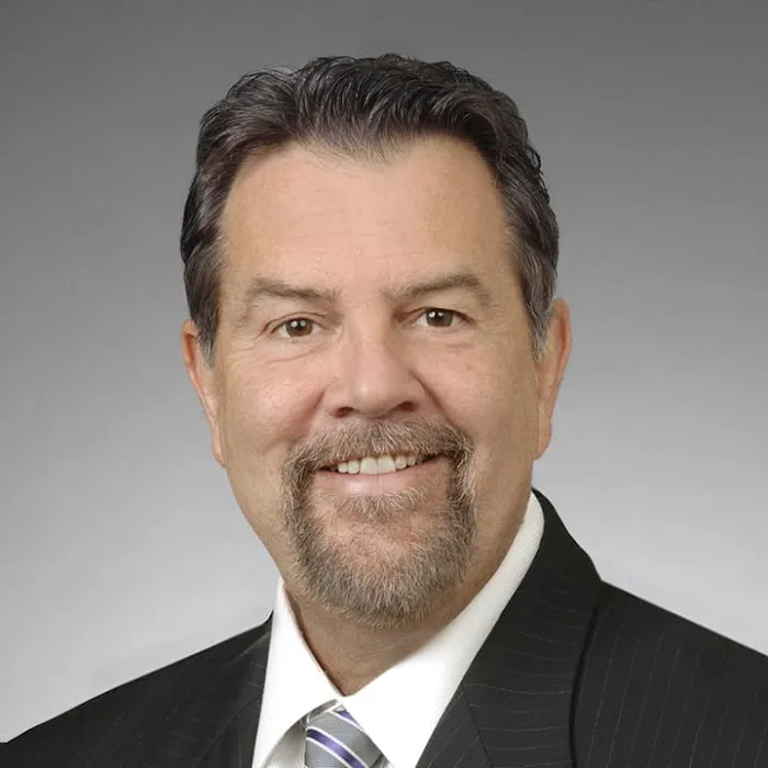 Foley & Lardner LLP: Thomas F. Carlucci 1