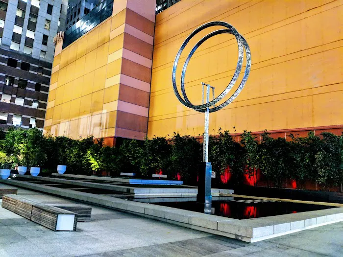 Munger, Tolles & Olson LLP 6