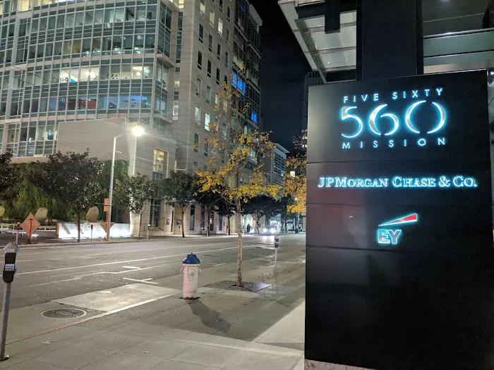 Munger, Tolles & Olson LLP 3