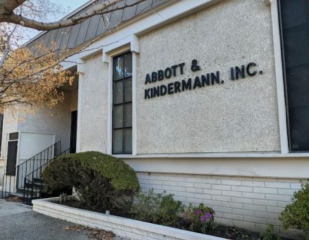 Abbott & Kindermann LLP
