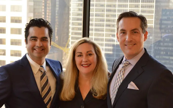 AKD Alvendia, Kelly & Demarest 1